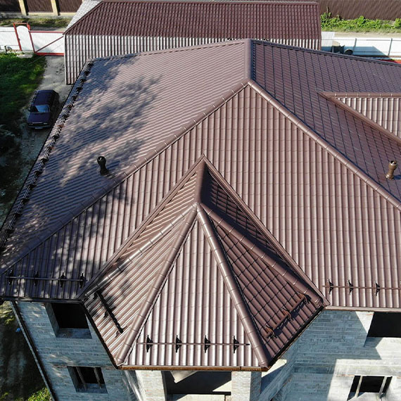 Монтаж сложной крыши и кровли в Черняховске и Калининградской области